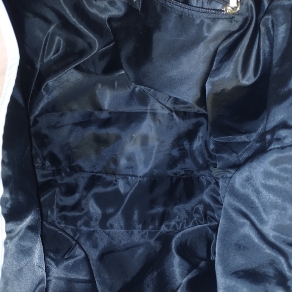 Victoria's secret overnight bag - Picture 3 of 5